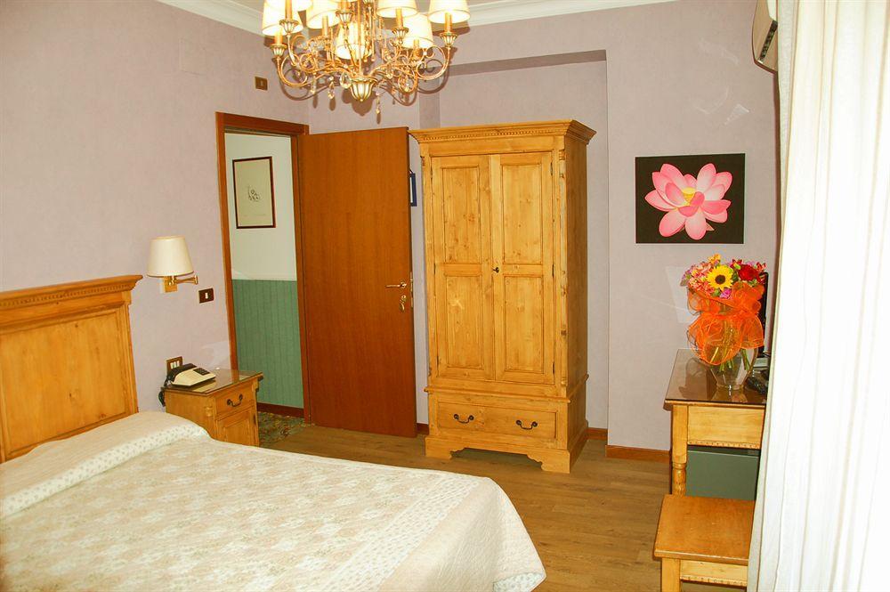 Hotel La Culla Del Lago Castel Gandolfo Dış mekan fotoğraf